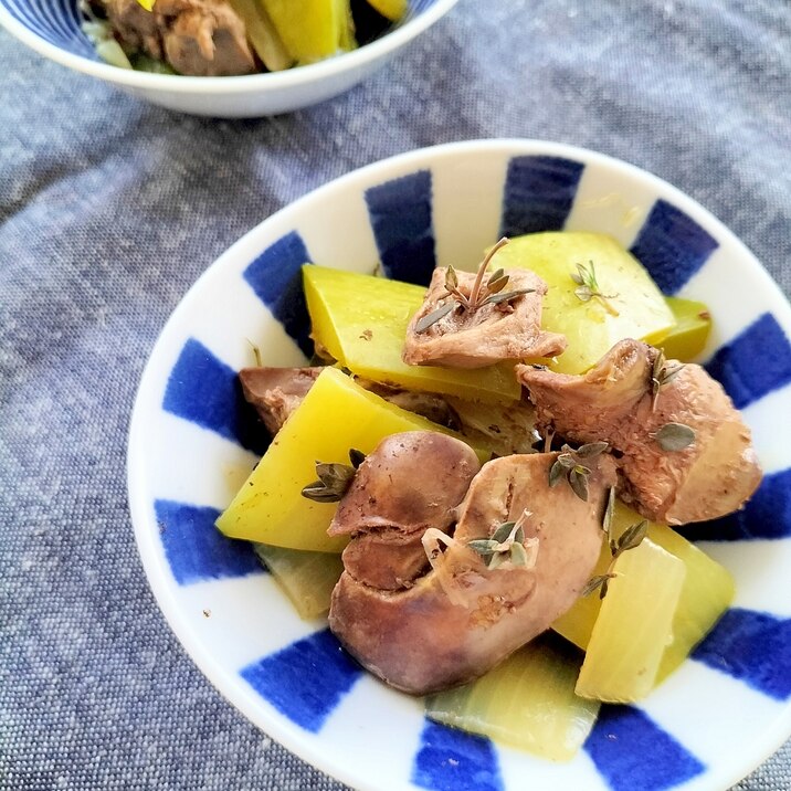 夏疲れに♪レバーと韓国かぼちゃのハーブ煮♪